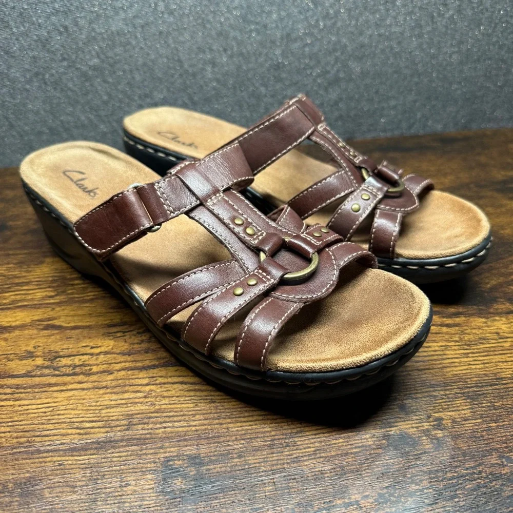 Clarks Brown Leather Wedge Sandals Size 10M Strappy Comfort Slide Shoes Boho